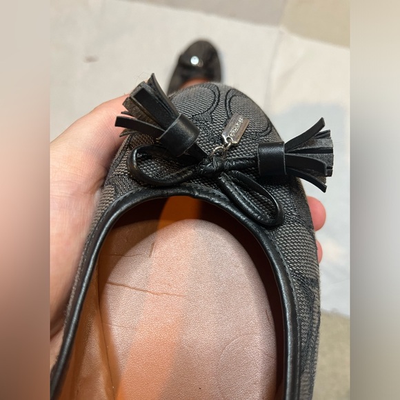 COACH C Logo Bea Black/Gray FeminineClassicDressy Charm Tassel Ballet Flats Sz 9 - Picture 7 of 12